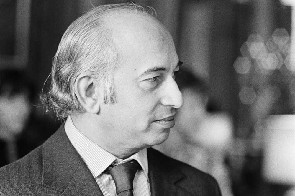 Hang Zulfikar Ali Bhutto Debate in Pakistan 2