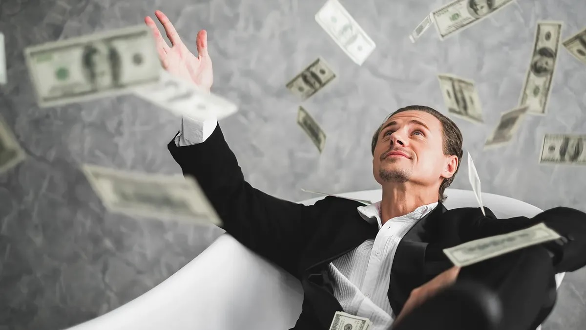 At the age of 14, a boy became a millionaire, doing wonders with simple methods! Now tell everyone the secret!
