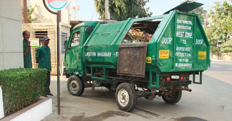 Cleanliness friends show example of honesty in Surat, deposit jewelery found during door-to-door garbage collection to police