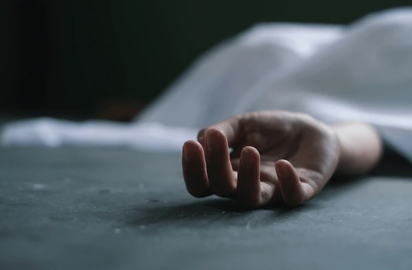 Woman worker dies during election in Amreli1