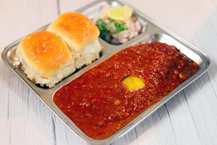 Make spicy tangy and tasty pavbhaji at home know the recipe 01