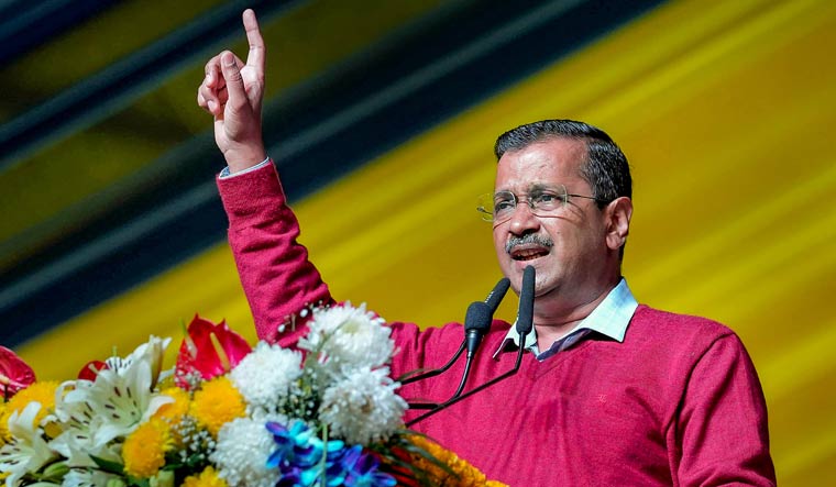 Delhi Water Crisis: દિલ્હીના જળ સંકટ માટે ગણાવ્યા આ લોકોને જવાબદાર, AAPની સુપ્રીમ કોર્ટમાં એફિડેવિટ 4 delhi water crisis haryana tanker mafia is responsible for the water crisis aap affidavit in supreme court 3