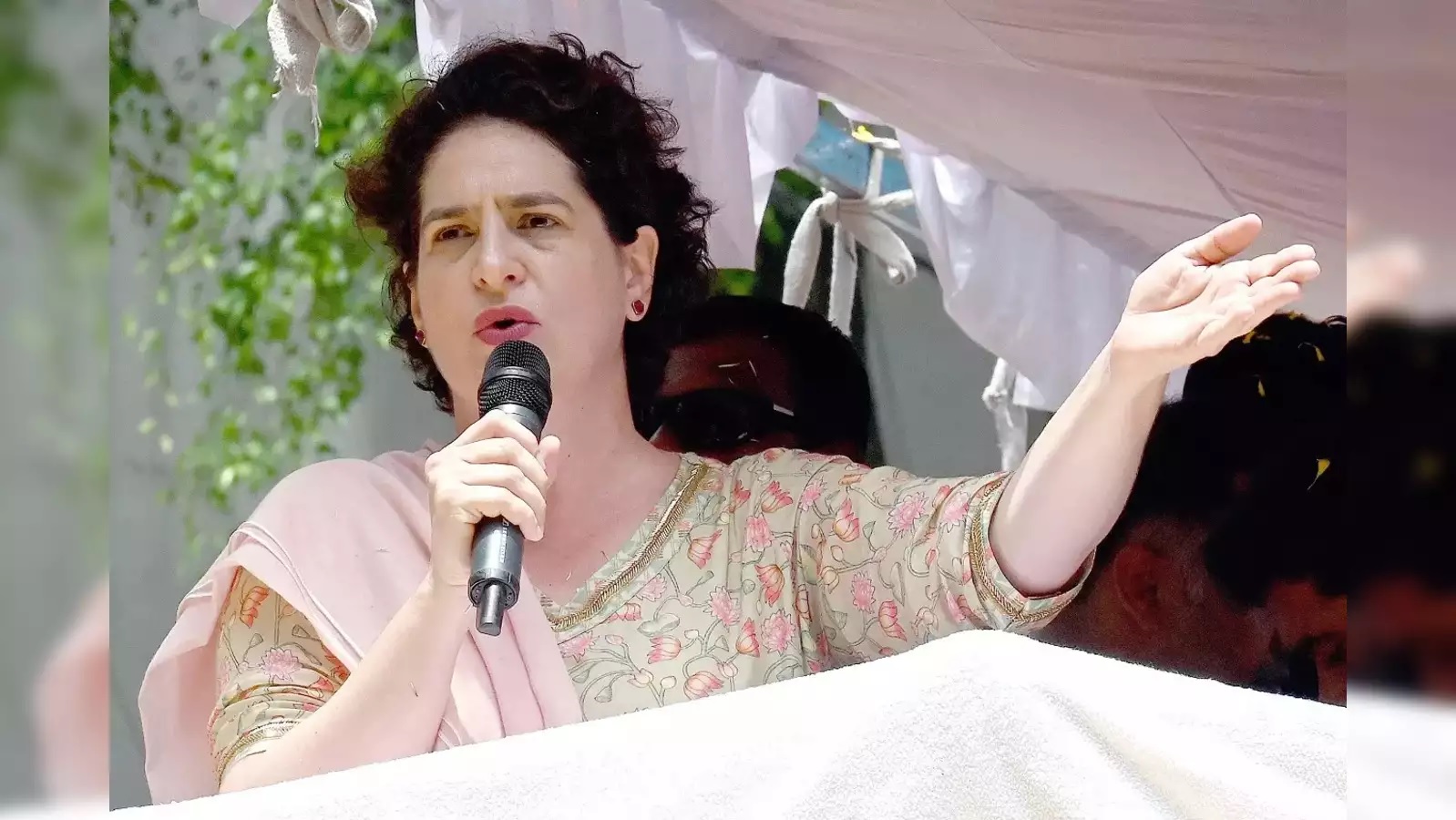priyanka gandhi on ls speaker om biral 1