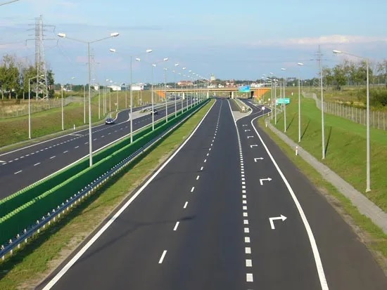 government working on advanced system to ensure quick treatment to accident victims on highways 1