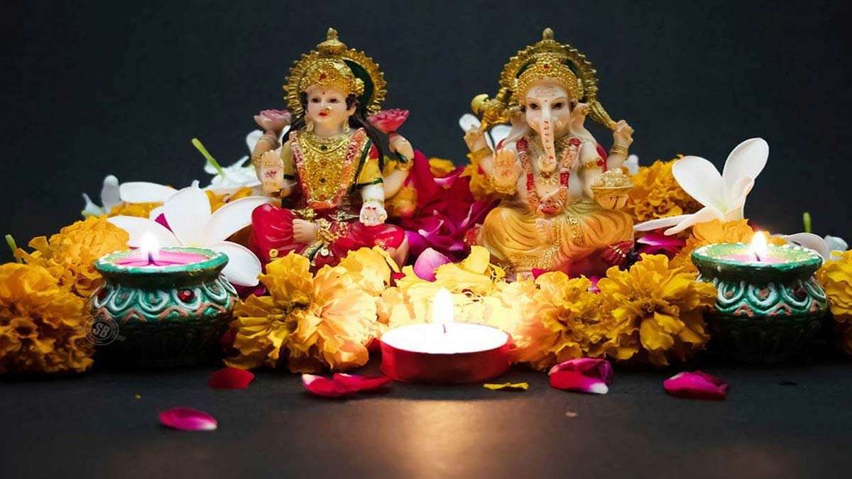 diwali 2024 which direction lakshmi ganesh ji post be placed on diwali according to vastu shastra deepawali par puja ka niyam23qw3