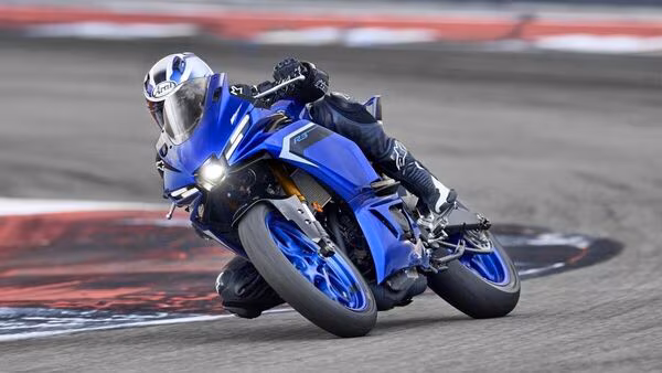 new 2025 yamaha r3 launch in stunning colors and features check price features specs details 234