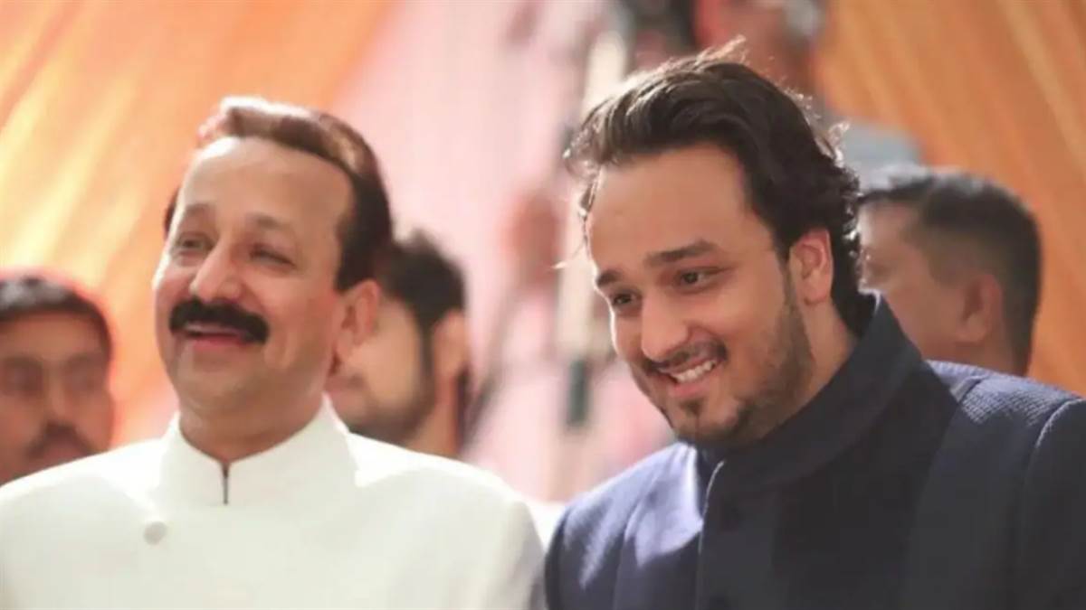 zeeshan siddique first reaction on baba siddique murder