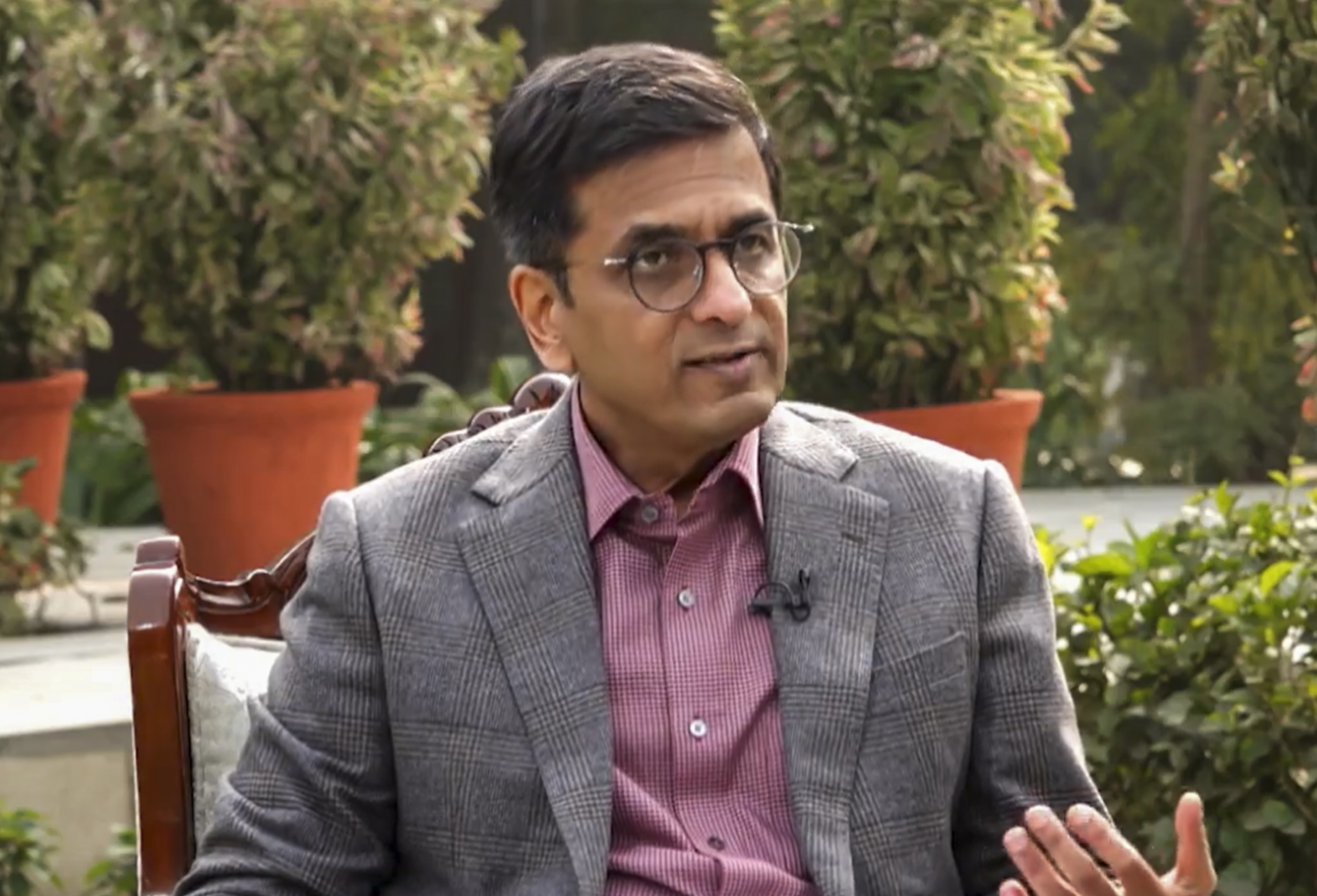 cji sanjiv khanna salary of supreme court judge how much pension will justice dy chandrachud getsdrf