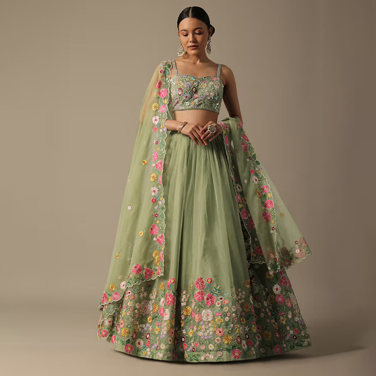 gorgeous floral lehenga designs perfect for mehndi function articlew345