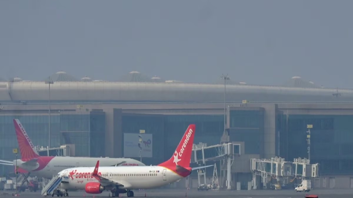 mumbai airport bomb threat causes panic breaking news1