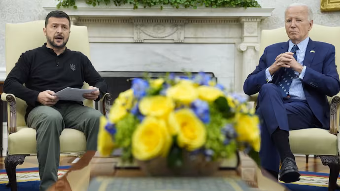 russia ukraine war joe biden given permission to ukraine to use long range missiles to attack putin