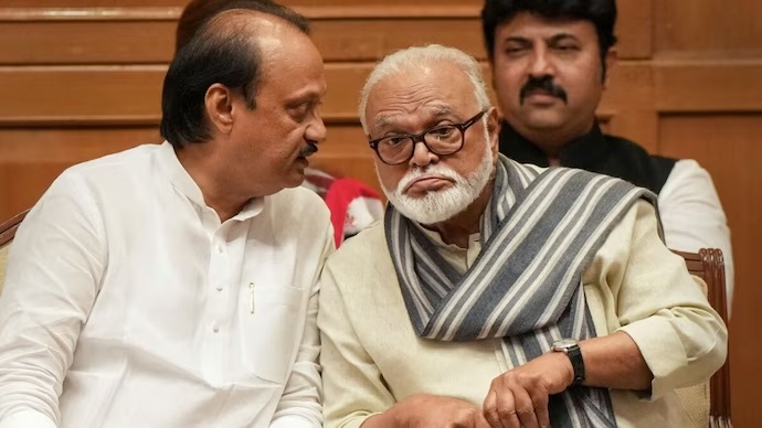 chhagan bhujbal meets devendra fadnavis over obc minister in maharashtra1