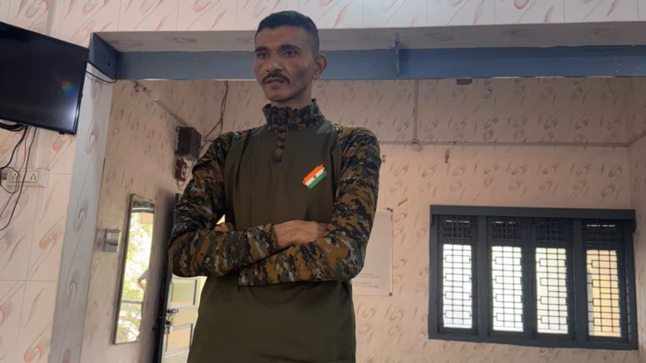 fake soldier arrested in uniform the man was fond of joining the army
