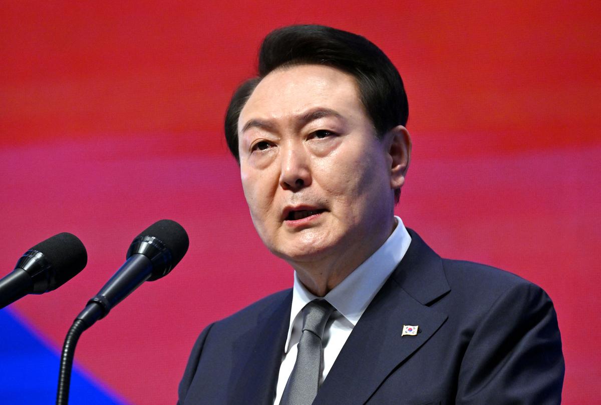 south korean court issues warrants to detain impeached president yoon and search his officewer