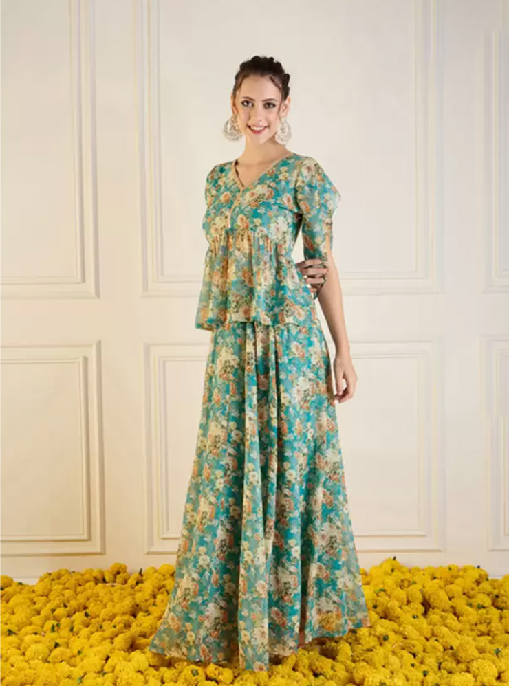 unique skirt and top designs for a perfect mehndi look articlewesrt