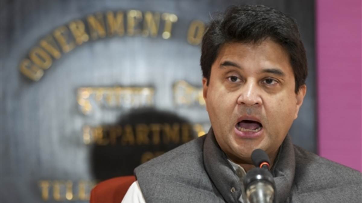 will satellite spectrum be auctioned jyotiraditya scindia gave this answer sewfr