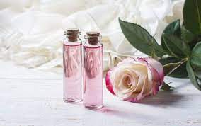 winter beauty tips know how to apply glycerin and rose water for glowing skin in winter serfs
