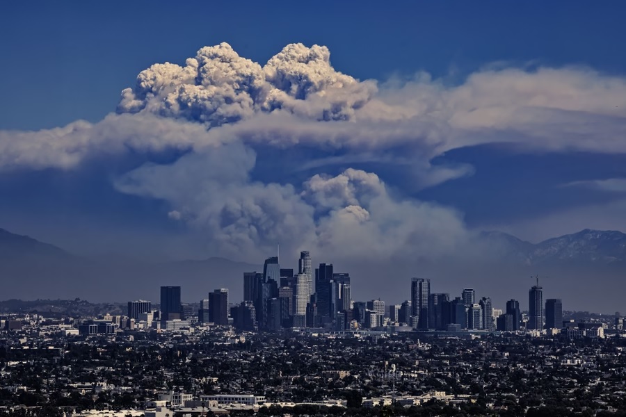 america california los angeles fire many people died donald trump joe biden destroyed forests2
