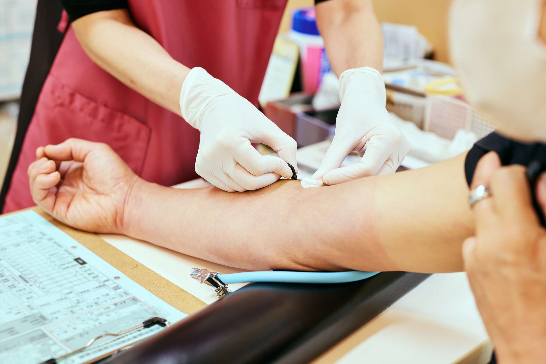 hemoglobin range in the body what are the symptoms of deficiency1