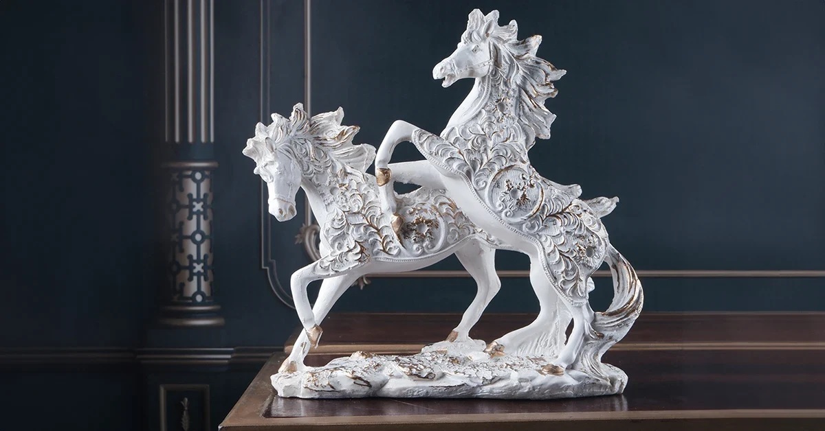 in which direction we should keep horse idol face according to vastu shashtra2