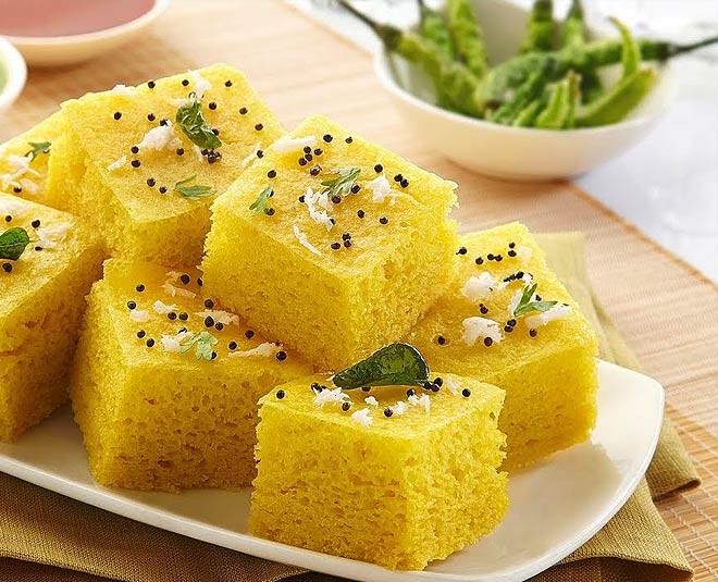 બિસ્કીટ અને સમોસા છોડો અને આ હેલ્ધી નાસ્તો ખાવ ચા સાથે,સ્વાદ અને સ્વાસ્થ્યથી રહેશે ભરપૂર 2 leave biscuits and samosas and eat these healthy snacks with tea tea time will get a boost of taste and health1
