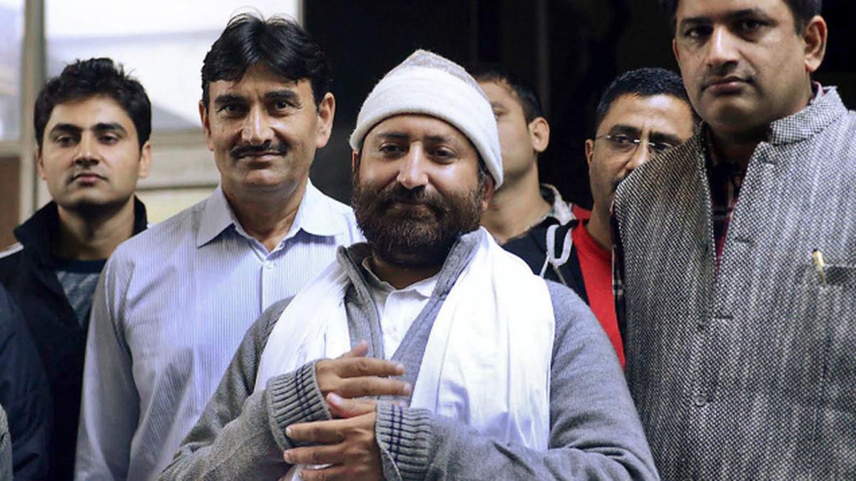 surat daughter bharti son narayan sai asaram bail rape accused life imprisonment family tree1