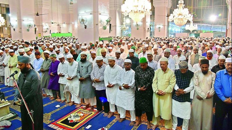 andhra pradesh govt allows muslim employees to leave work early during ramzan bjp welcomes move1