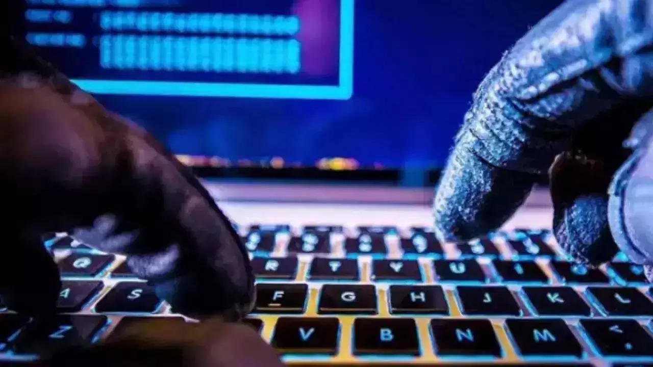 cyber fraud mumbai crime branch arrested 4 people charges of fraud with us citizens