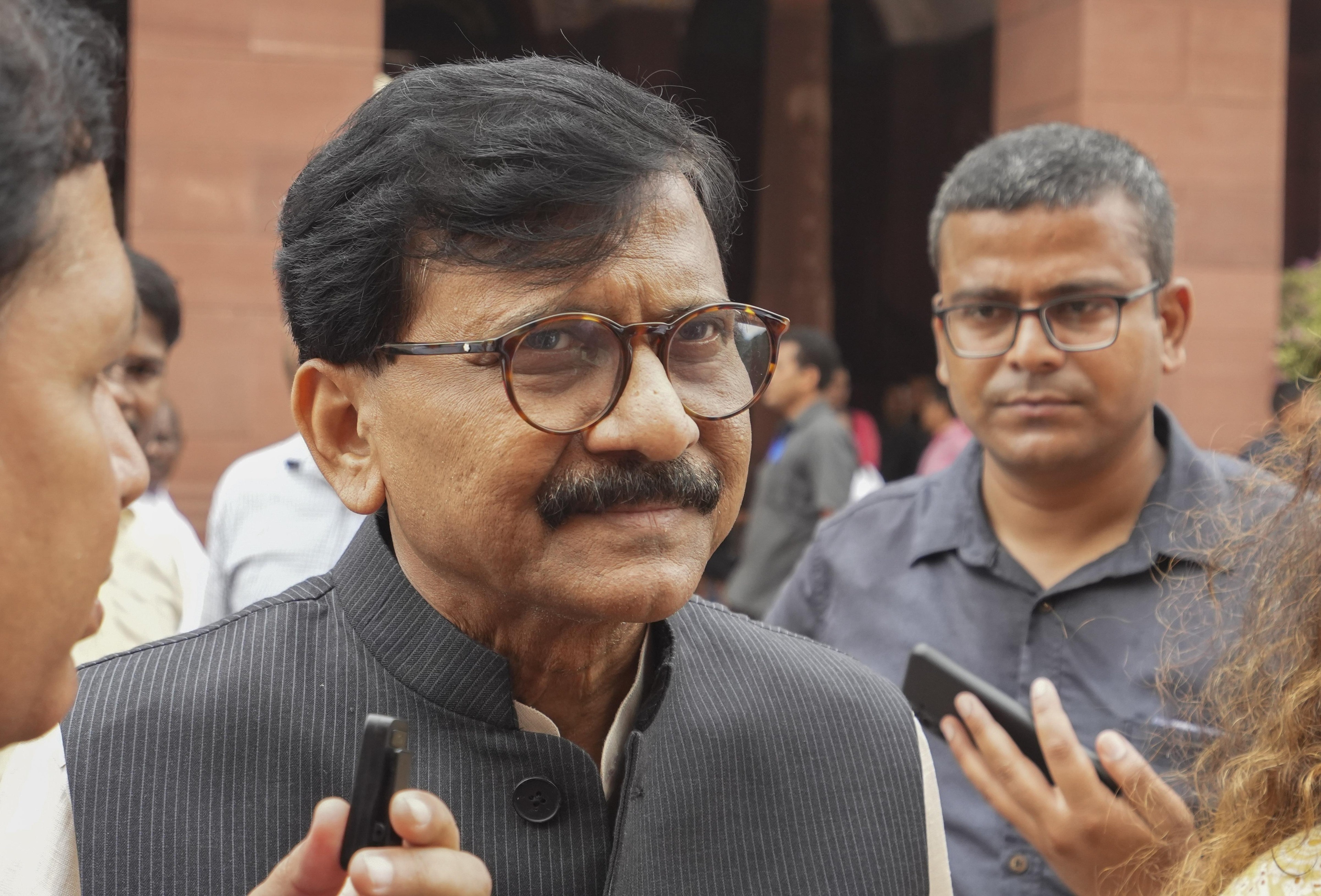 sanjay raut raised questions on bjp s intentions also said this on rekha s swearing2