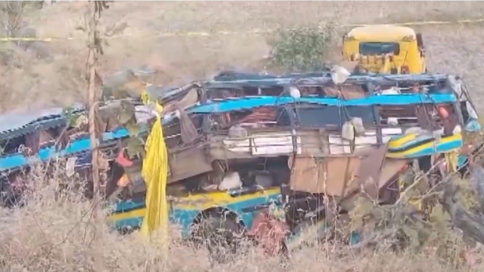 saputara ghat accident of bus returning from prayagraj mahakumbh many people died2