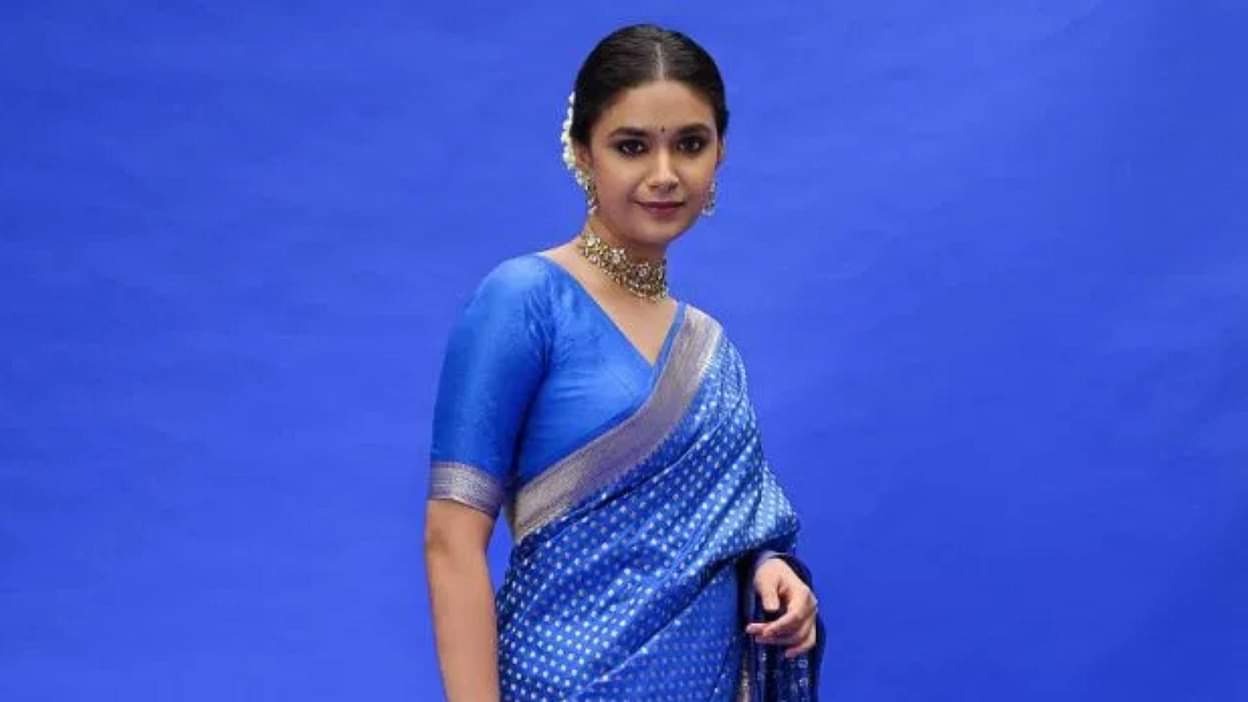 valentine day special keerthy suresh saree designs for newly married bride and girls3