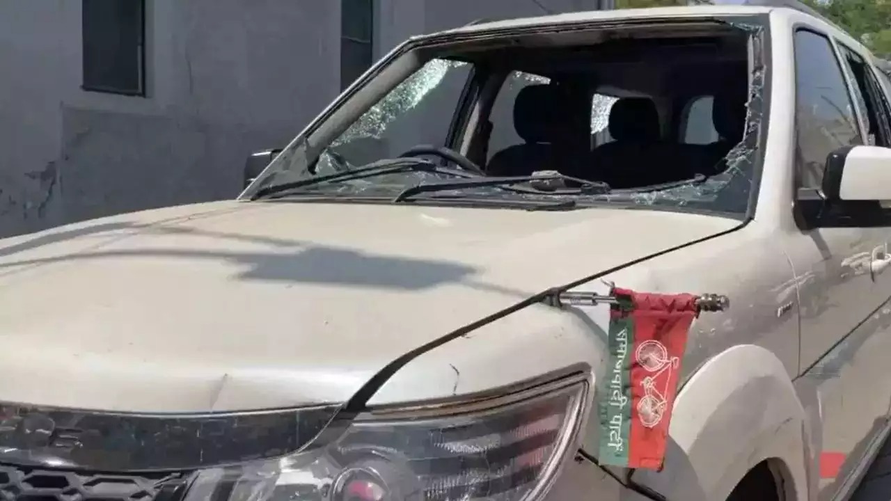 agra city two fir lodged in the attack on sp mp ramji lal suman house 10 policemen were injured
