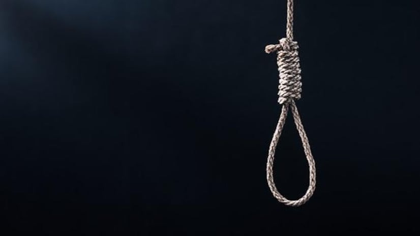 baghpat head constable wife suicide after loss 7 lack in share market1