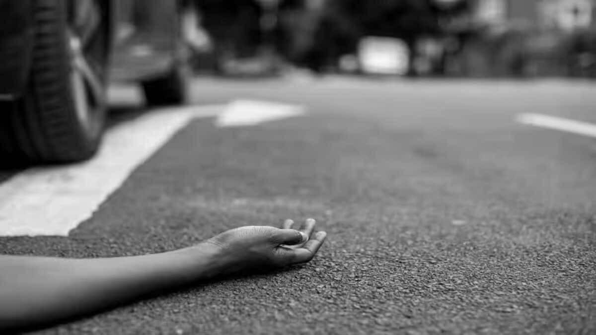 balrampur speeding pickup accident three biker dead1