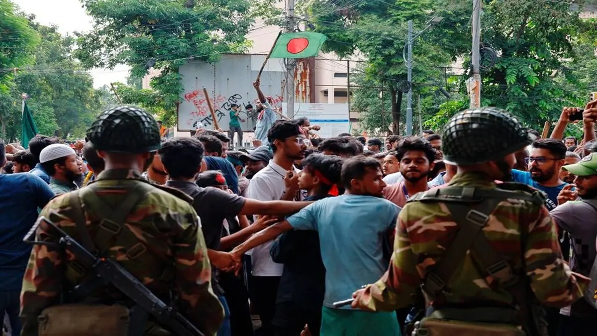 bangladesh army chief waqar uz zaman gave terrorist attacks warning says be alert