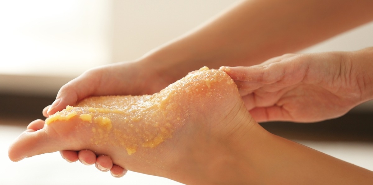 beautify your feet with these home made foot scrubs
