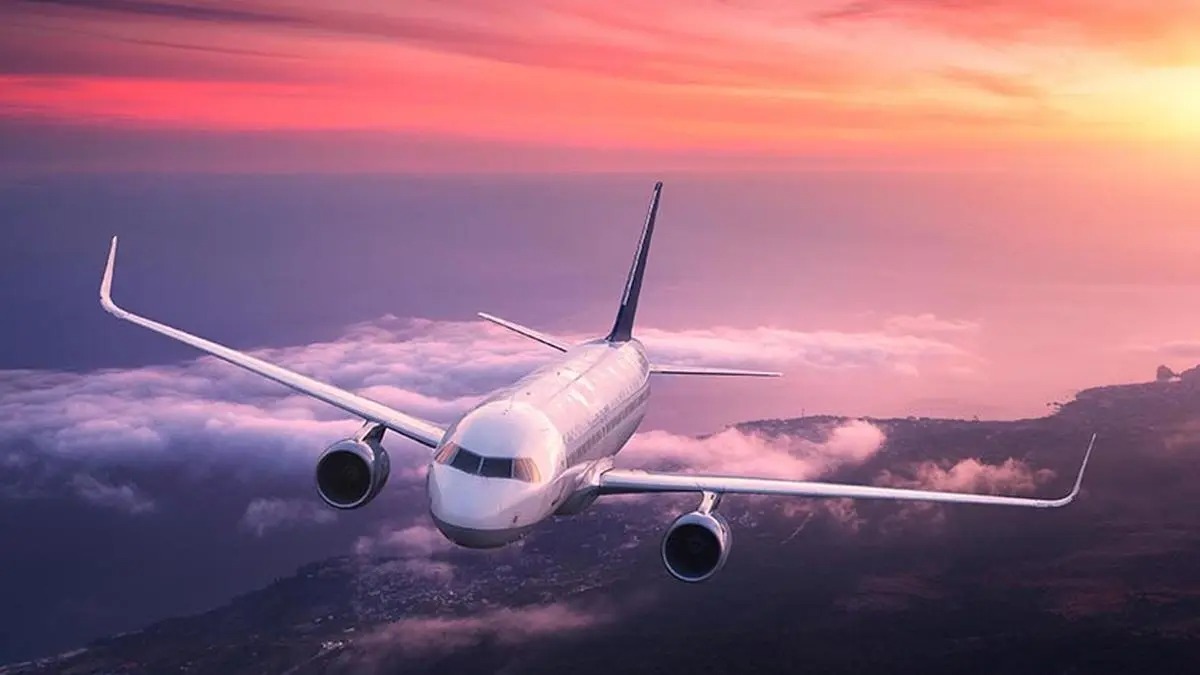 chennai bound domestic flight suffers tyre burst lands safely1