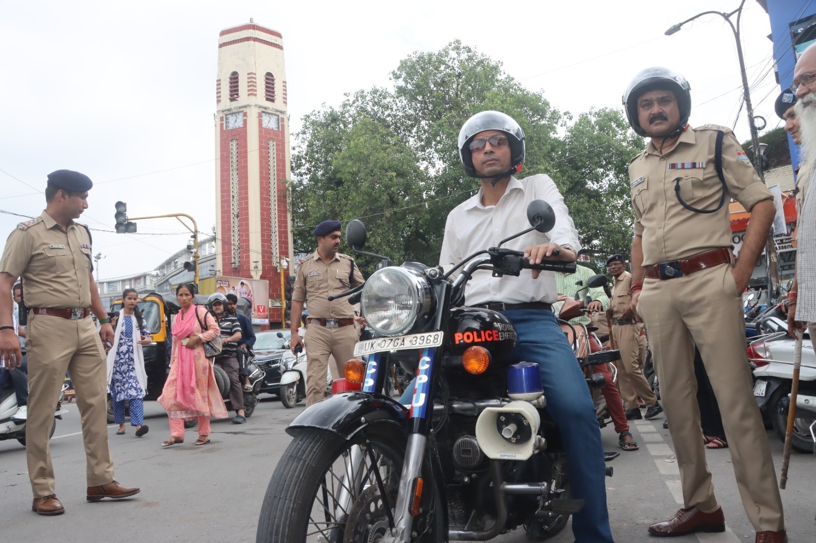 dehradun city dehradun district magistrate inspects drainage plan traffic improvements1