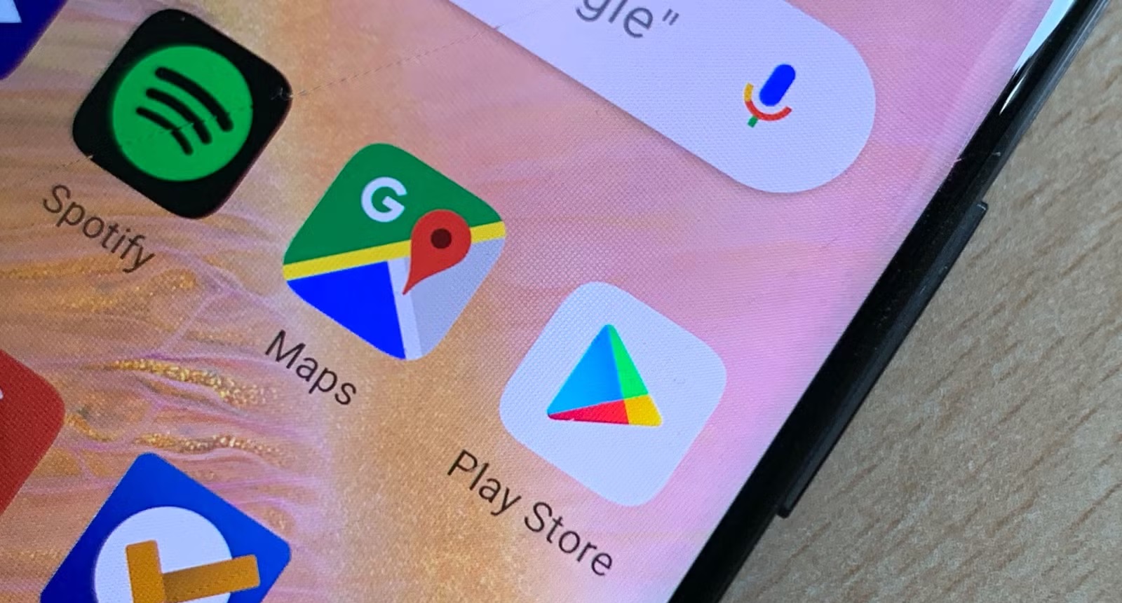 google play store bans 300 plus apps data theft safety tips2