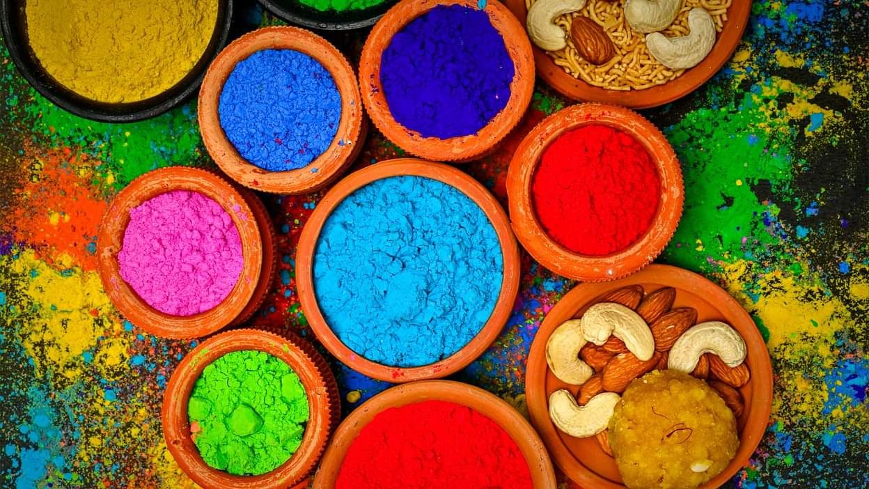 holi 2025 gulal ke upay in hindi do remedies with gulal on the day of holi