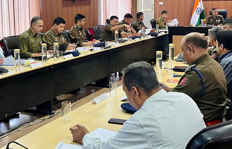 jammu jammu igp bhim sen tuti calls a review meeting in jammu instructed to adopt zero tolerance policy against drugs