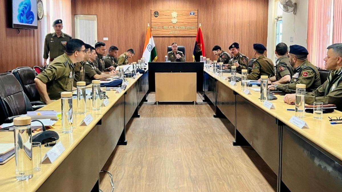 jammu jammu igp bhim sen tuti calls a review meeting in jammu instructed to adopt zero tolerance policy against drugs1