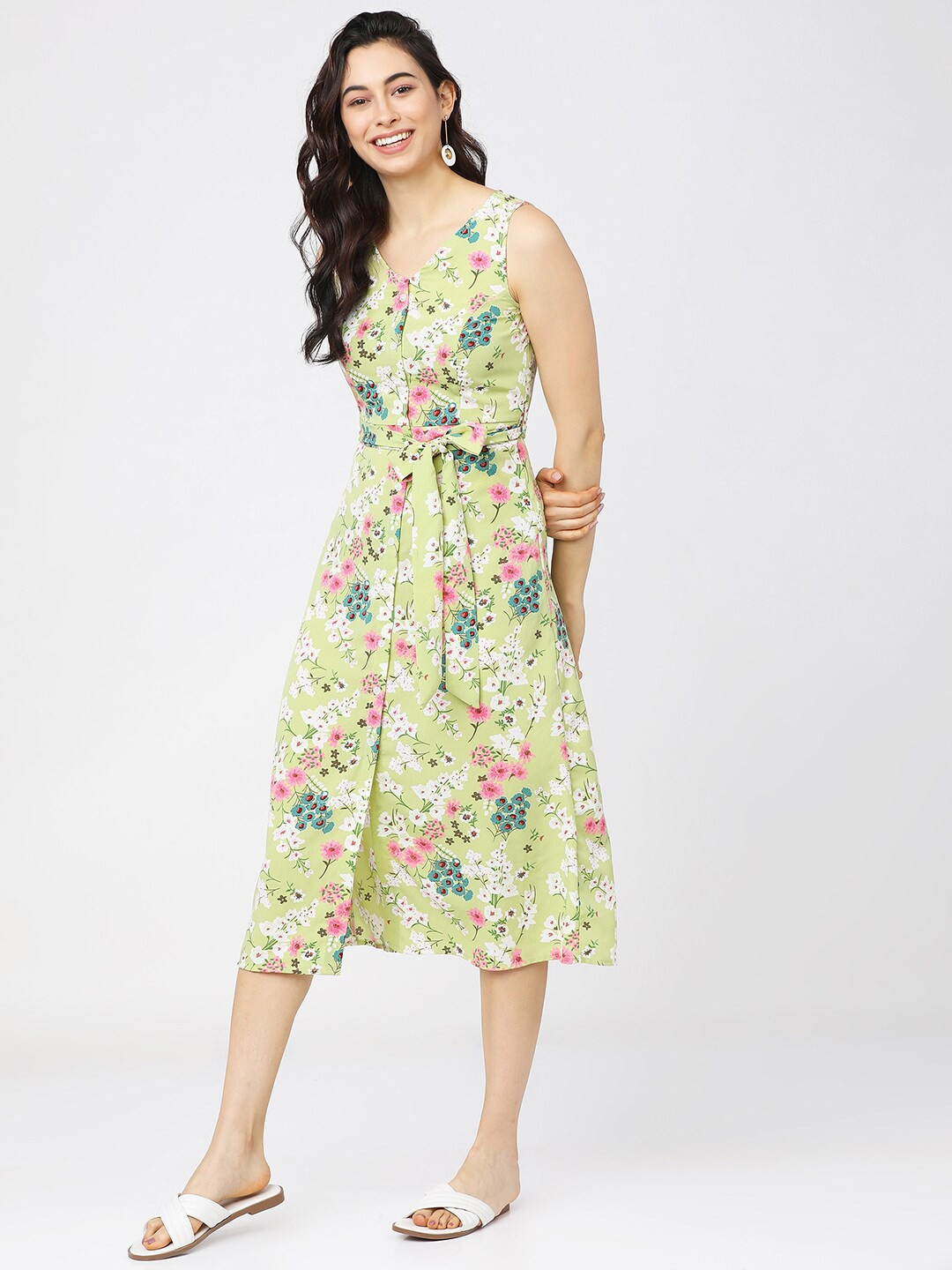 midi dresses for cool and classy look on holiday trip