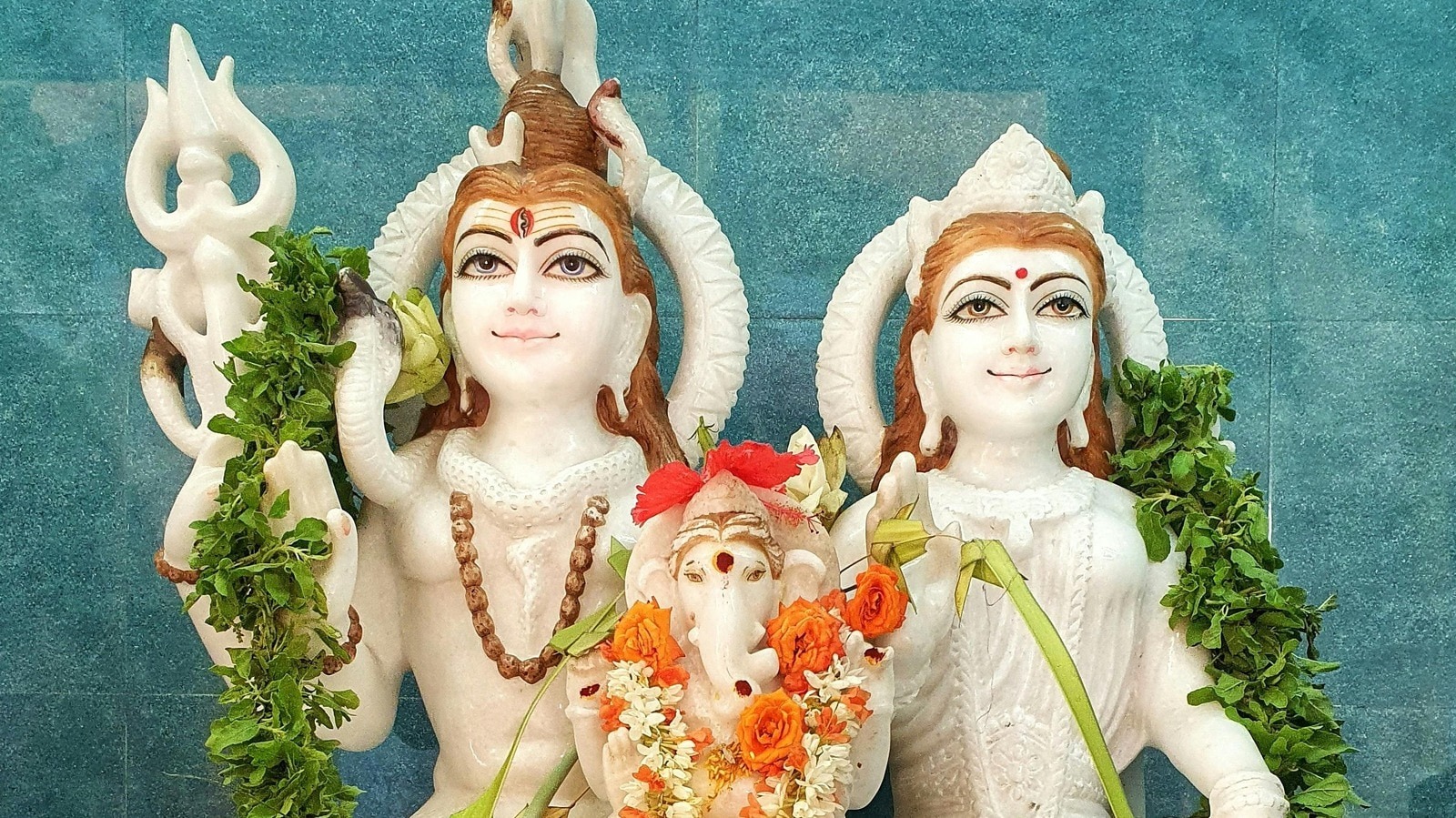 pradosh vrat 2025 date and time parvati chalisha ka path
