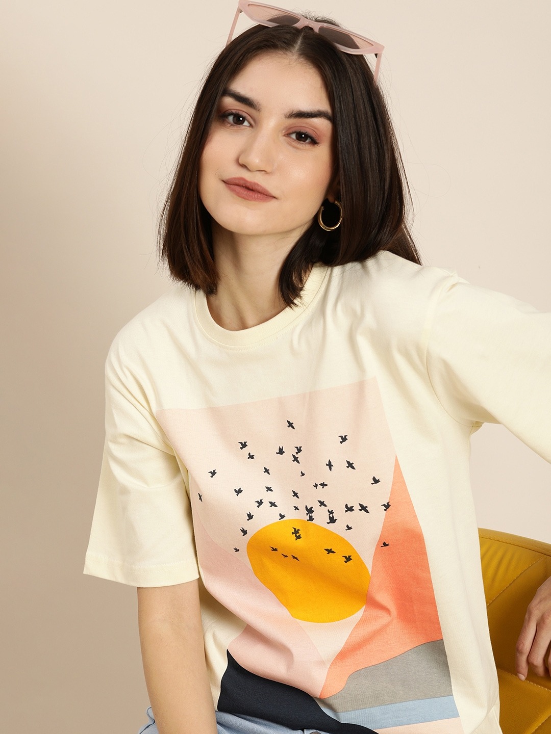 round neck vs v neck t shirt perfect for a relaxed yet effortlessly stylish vibe3
