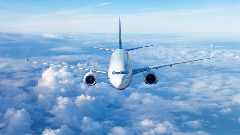 why donot planes fly over the tibetan plateau the fascinating reasons behind it1