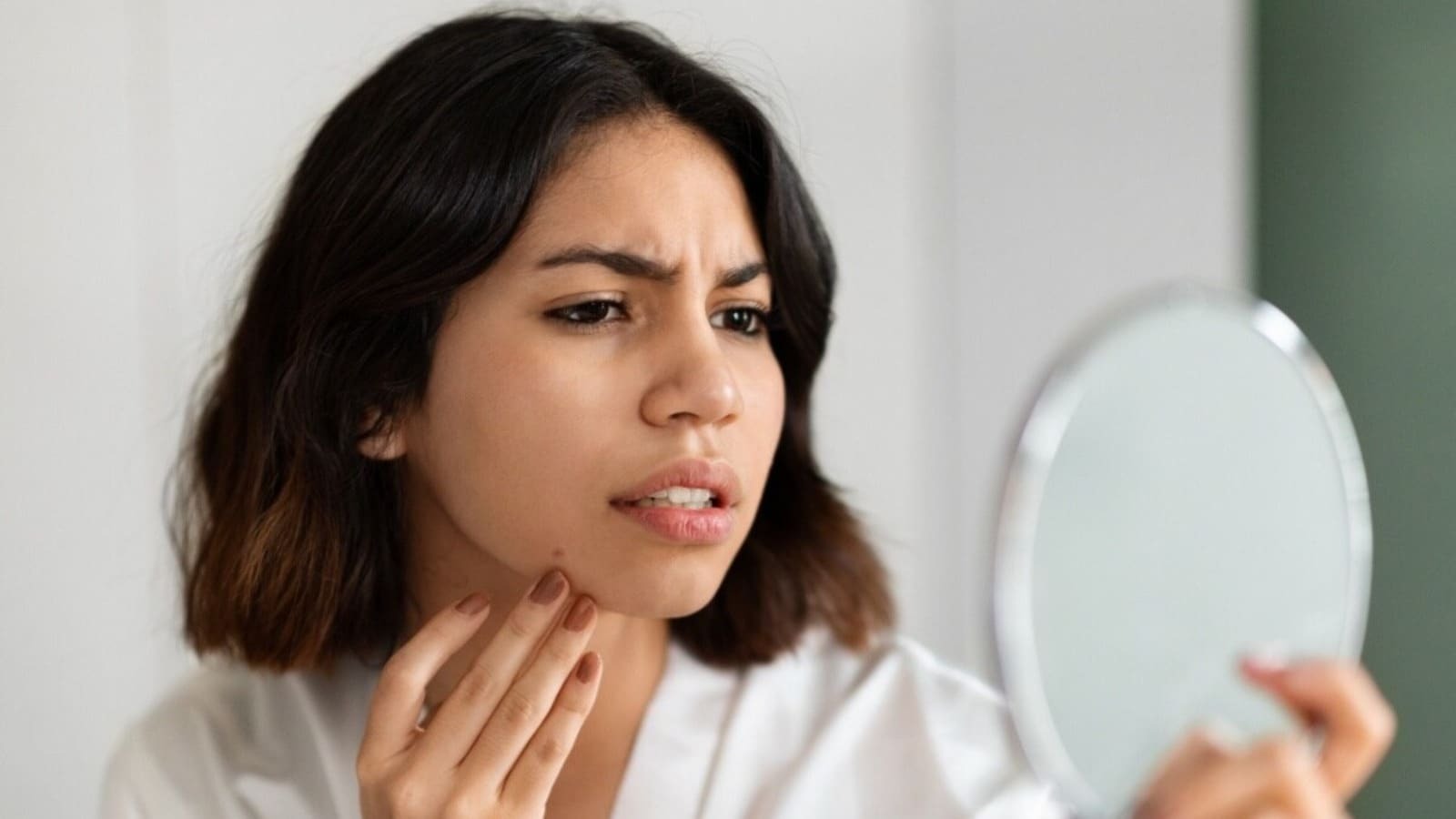 after age 35 dullness show on face drink 1 cup this natural drink to get glowing skin