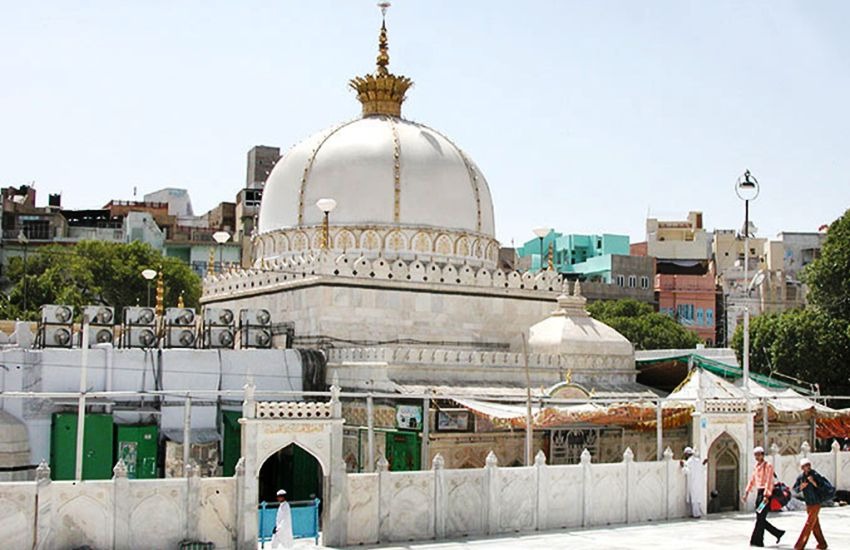 ajmer dargah khwaja moinuddin chishti cag will investigate income expenditure of dargah khadim1