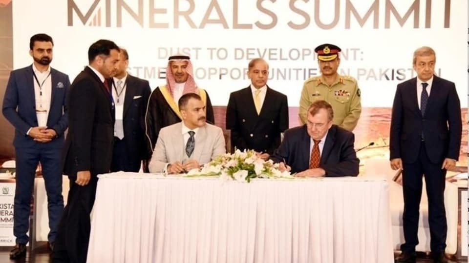 anger in balochistan over pakistan meeting with 300 delegates on minerals2