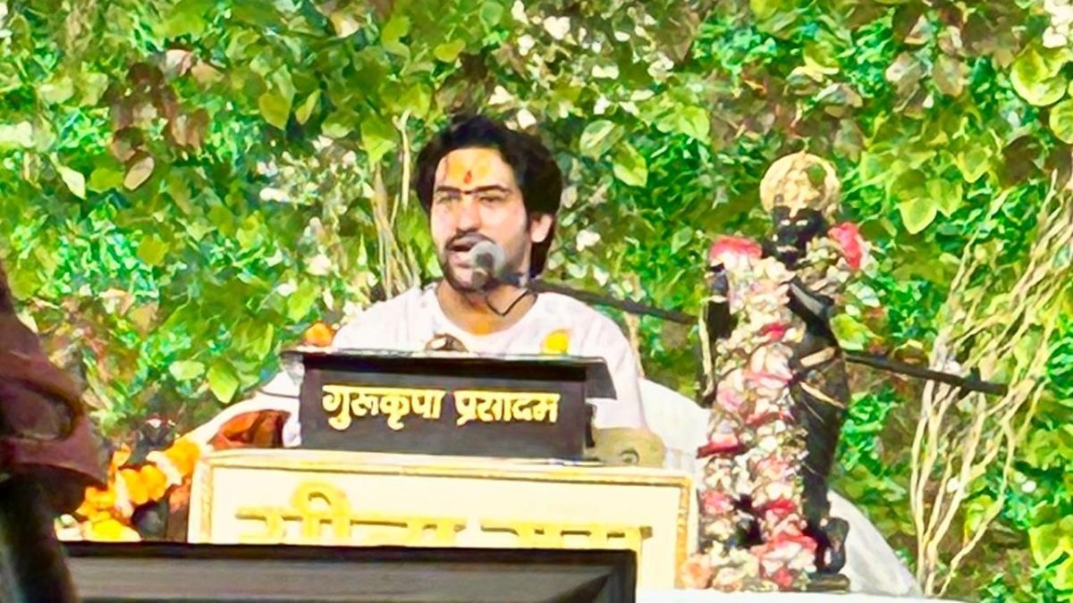 baba bageshwar reaction on waqf bill also speaks on aurangzeb grave2